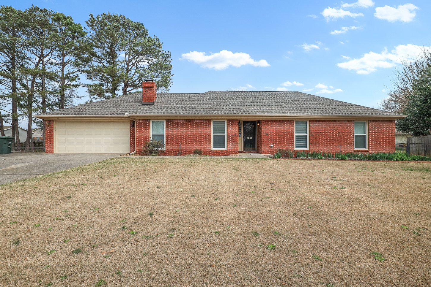 2202 Manchester Circle Southwest
